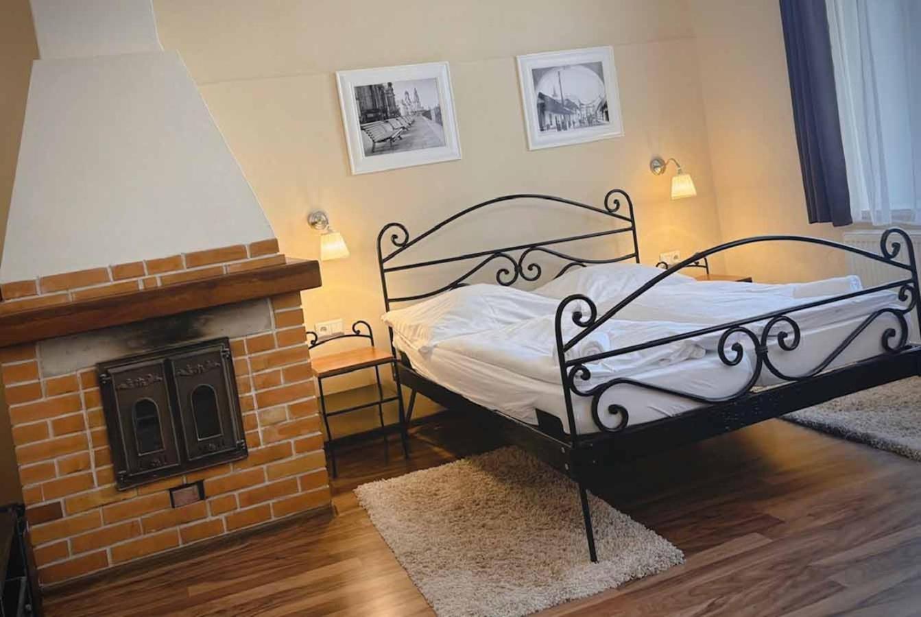 Antonio Old Town Residence 普雷绍夫 外观 照片